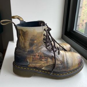 Dc. Martens boots. Limited collection.